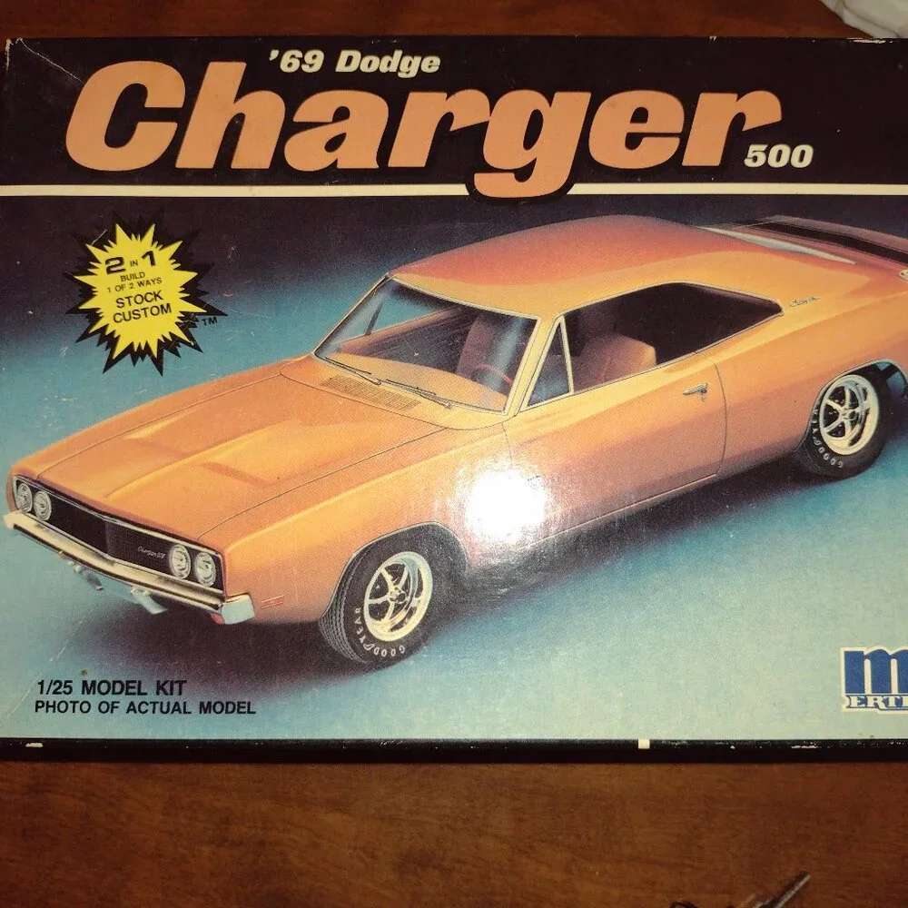 1969 Dodge Charger 500 MPC Ertl Model Car 1/25 Scale - Picture 1 of 7
